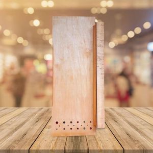 Полка дерев навесная на стационарный мольберт, глубина 22 см, длина 60 см